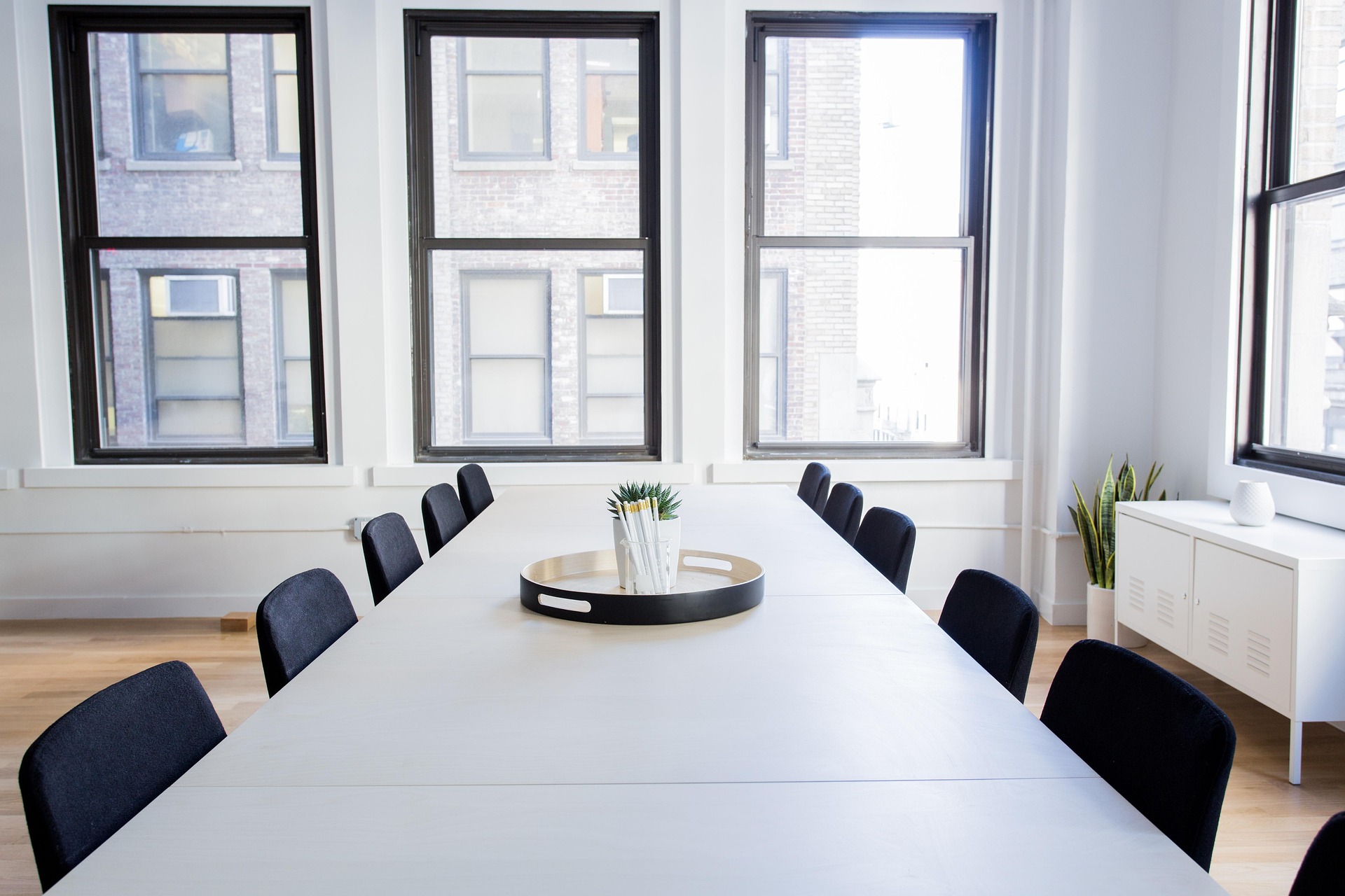 Modern Corporate Meeting Spaces